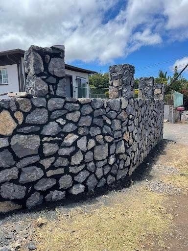 Rock Walls for Savou Landscape & Masonry LLC  in Maui, HI