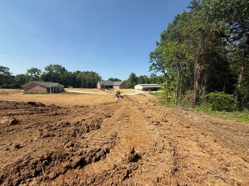 Land Clearing & Grading for Louisville Earth Movers in Crestwood, KY
