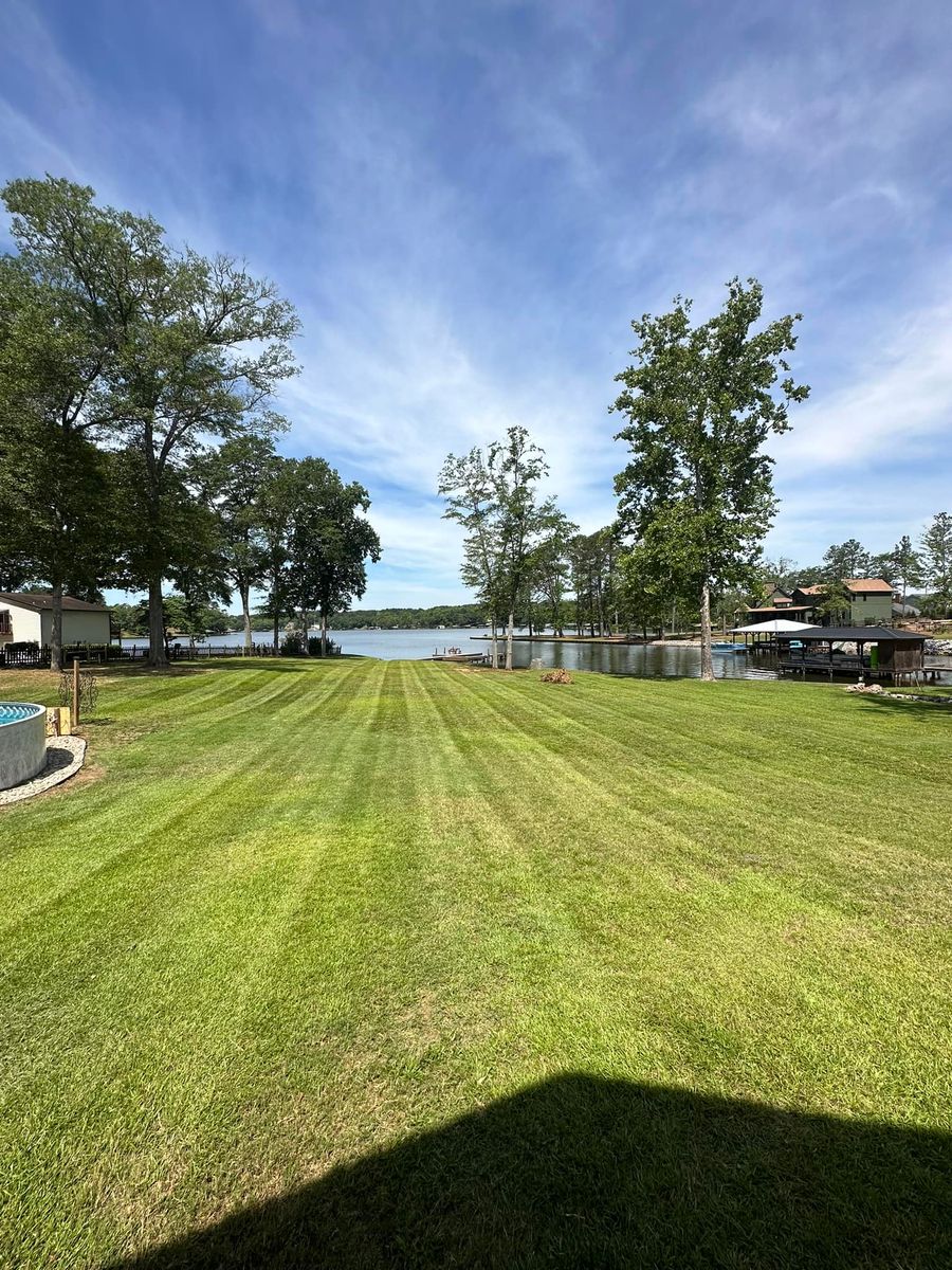 Mowing for Jameson’s Landscaping & Pressure Washing in Eatonton, GA