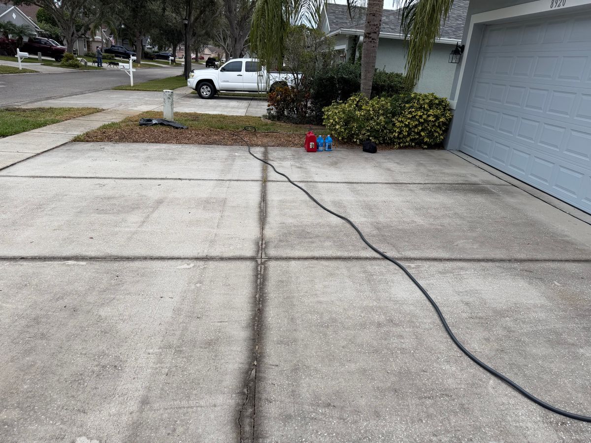 Pressure Washing for The Yardman in Tampa, FL