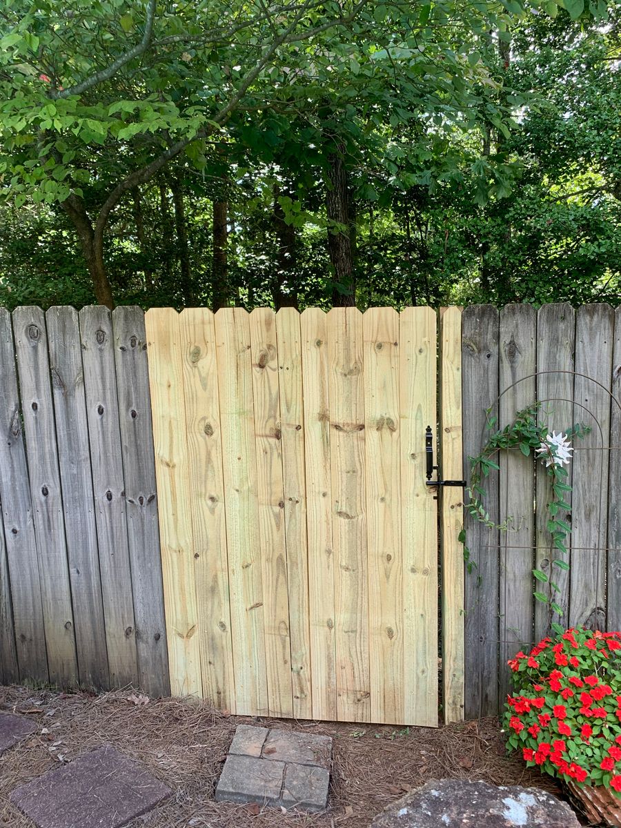 Wooden Fencing for Alpine Fence in Dahlonega, GA