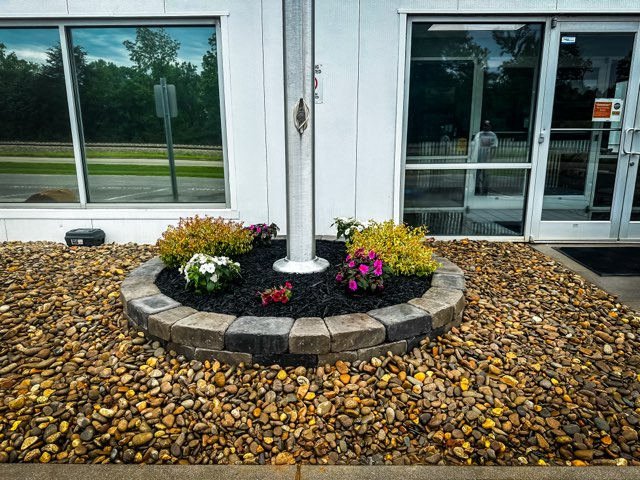 Mulch Installation for Jeremiah's Lawncare in Gatlinburg, TN