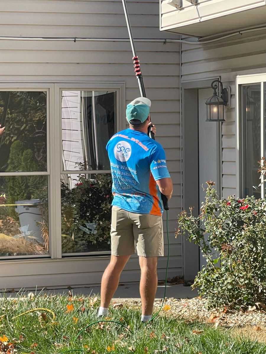 House Washing for See2it Clean in St Louis, MO
