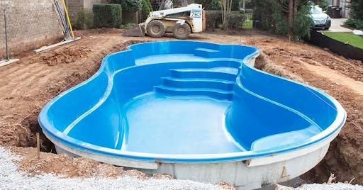 FiberGlass Installment for Pool Queen Services in Del Rio, TX