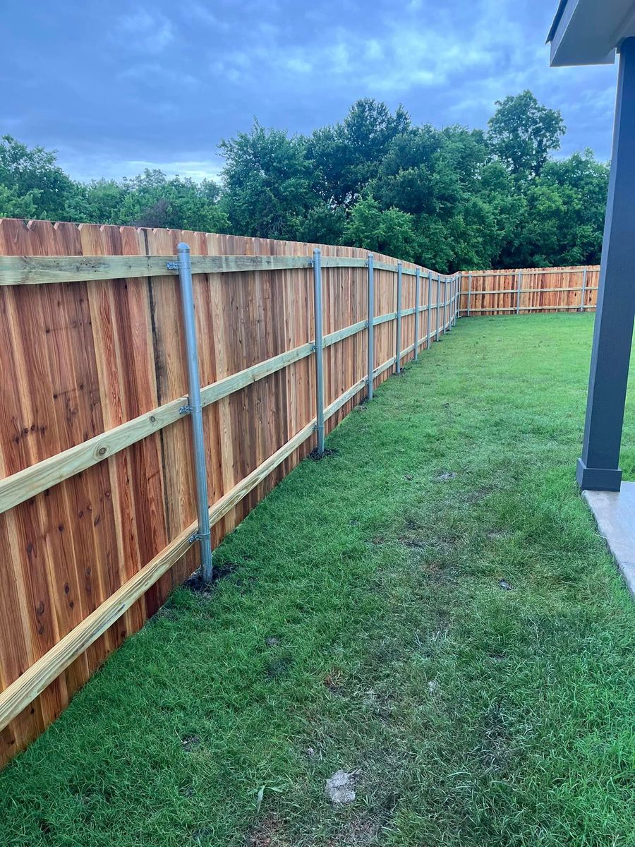 Fence Installation for Bigtime Fence & Construction in Farmersville,  TX