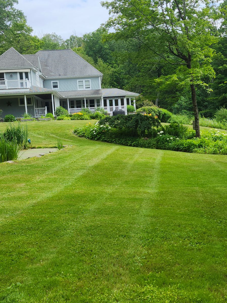 Landscape Installation for Landscape Innovations LLC in Torrington, CT