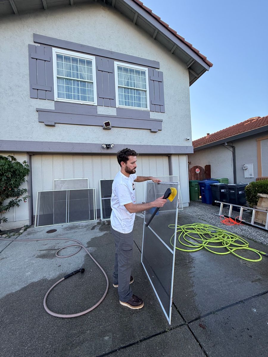 Window Cleaning for GGG Home Services in San Jose, CA