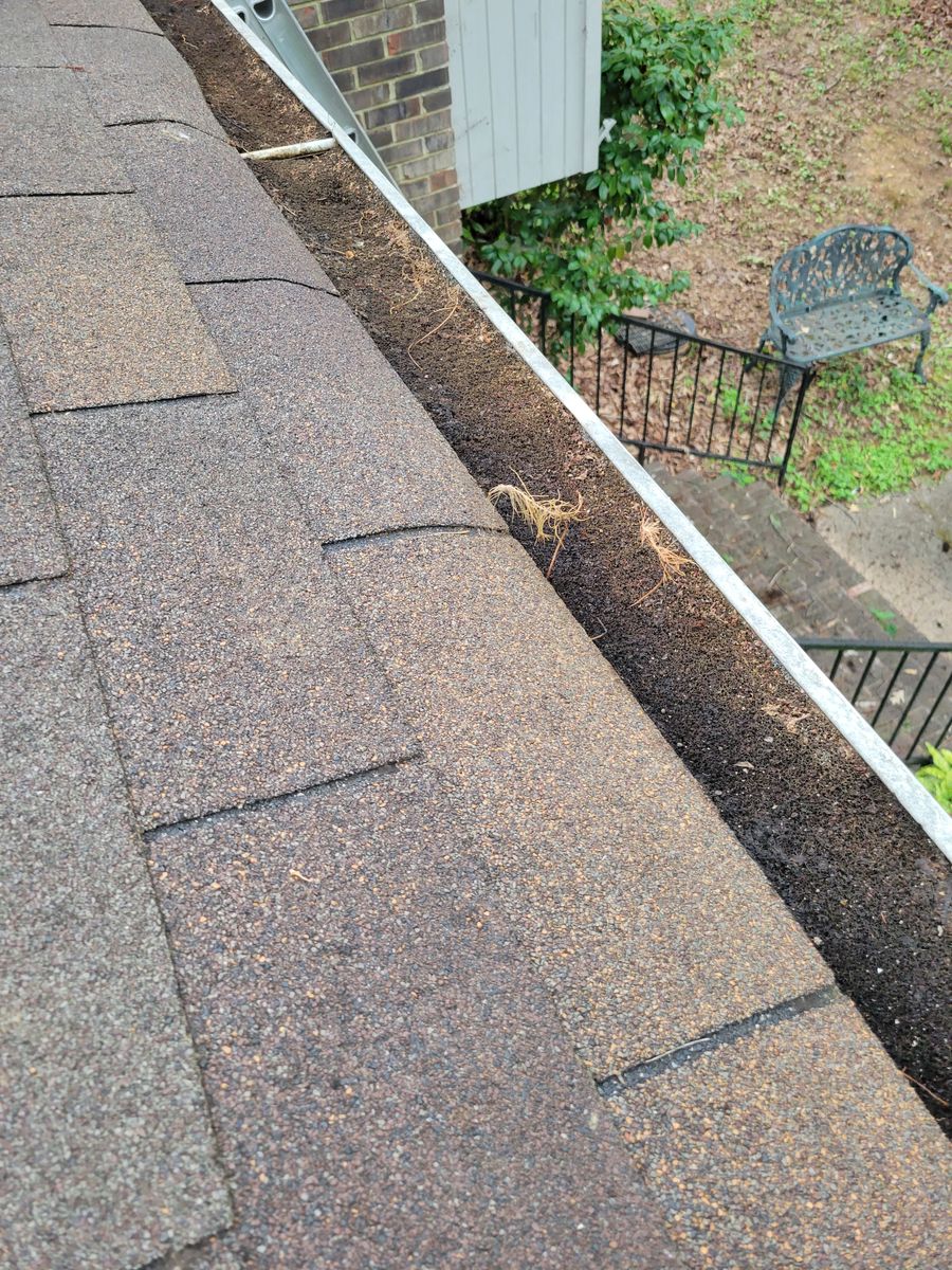 Gutter Guard Installation for Squeaky Clean Windows Gutters & More in Hoover, AL