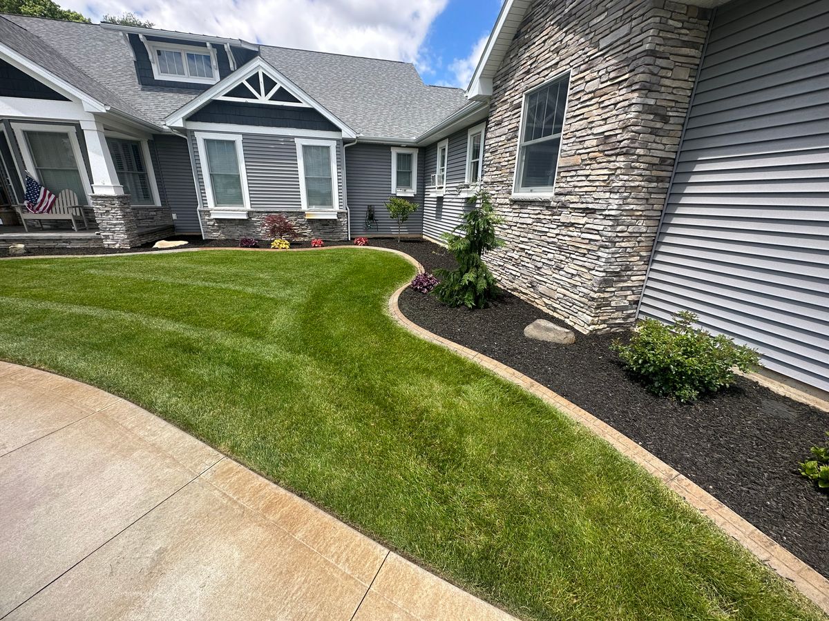 Mowing for FIRST CLASS GRASS LLC in Syracuse, IN