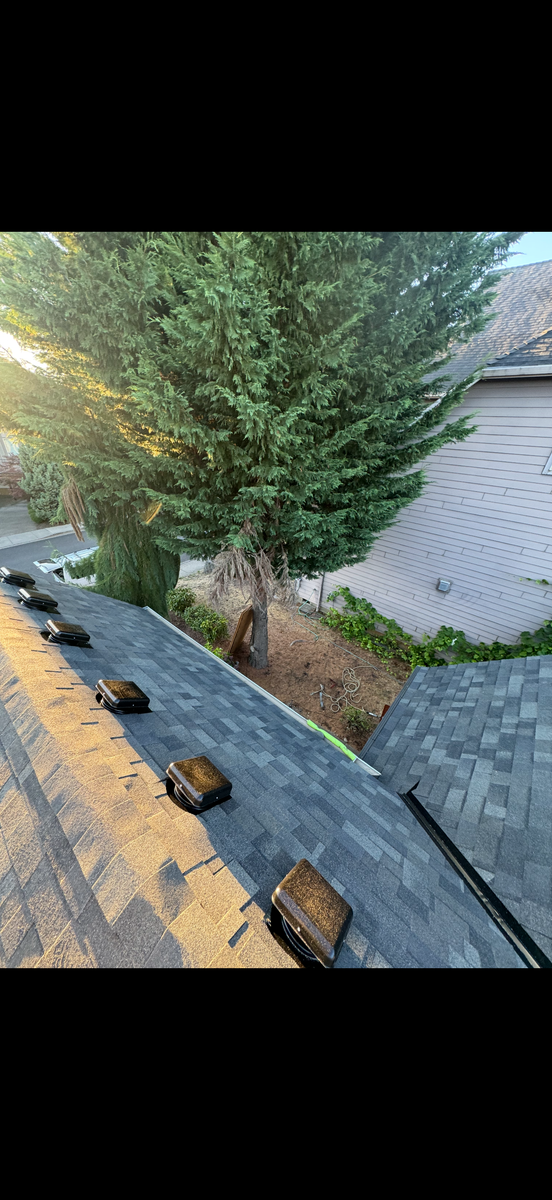Roofing Installation for Rosas Pro Roof, LLC in Vancouver, WA