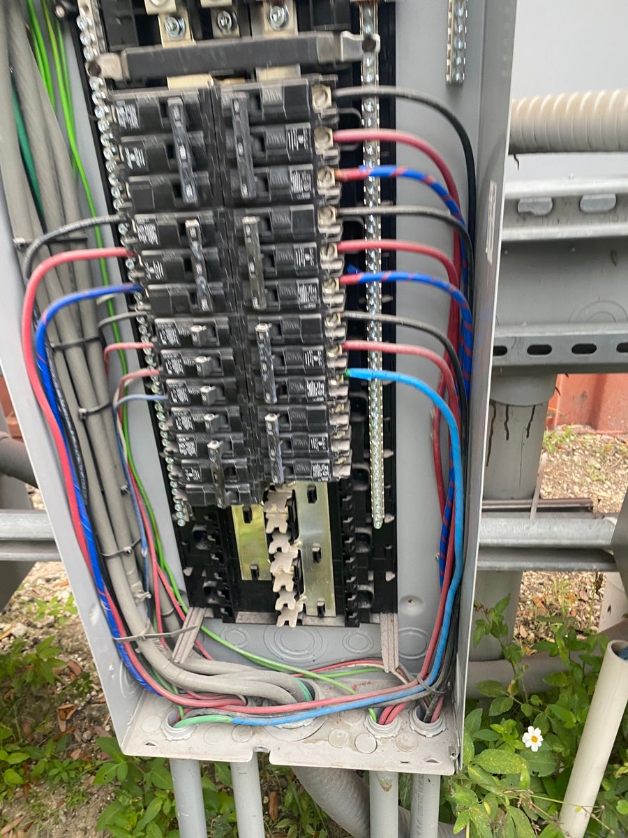 Electrical Panel Installation for Nominal Voltage in Orlando, FL