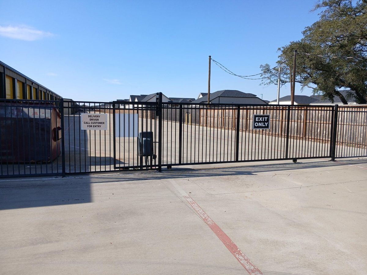 Gate Installation and Access Controls for Kingdom Fence in Houston, TX