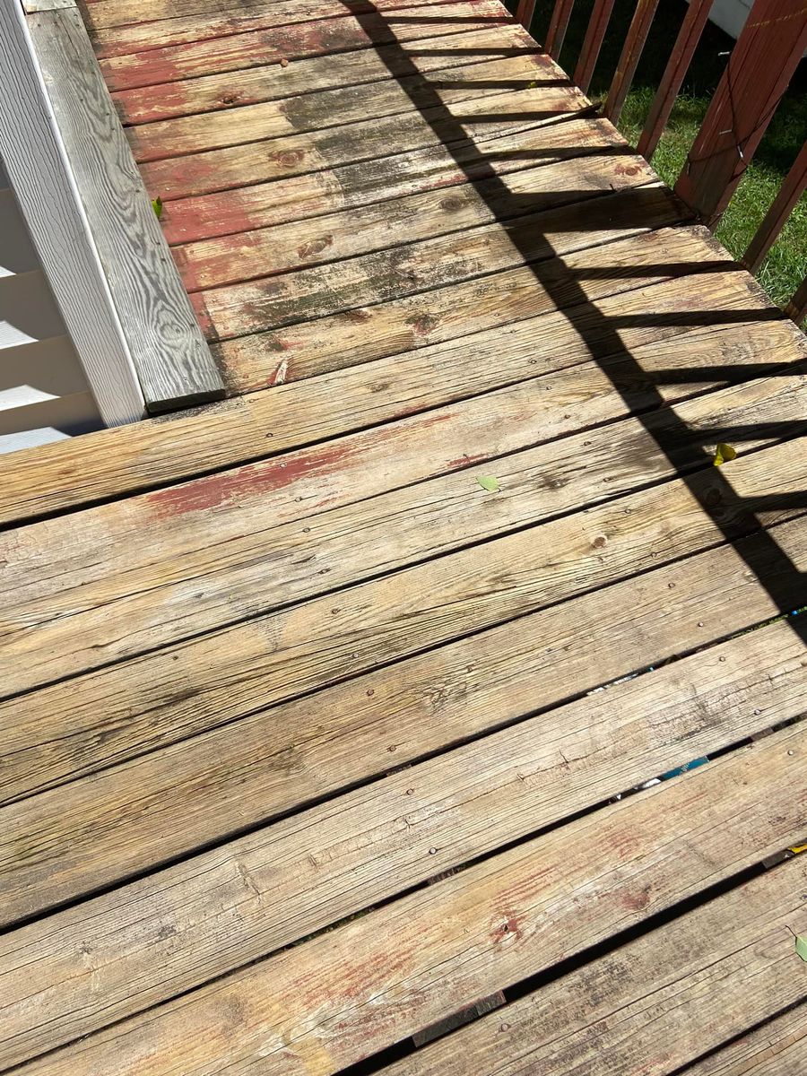 Deck & Patio Cleaning for Gafford's pressure washing LLC in Iron Station, NC