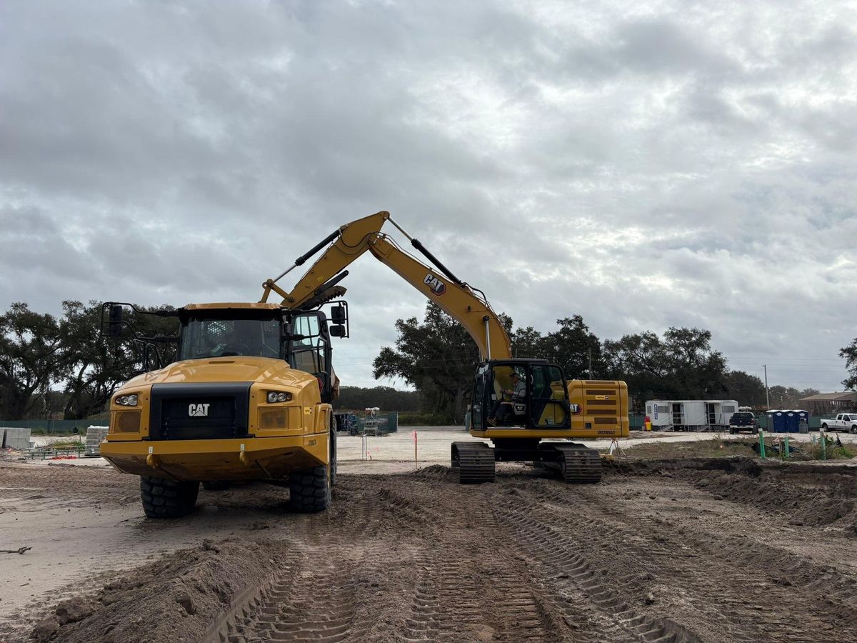 Hauling for South Lake Loader Service in Minneola, FL