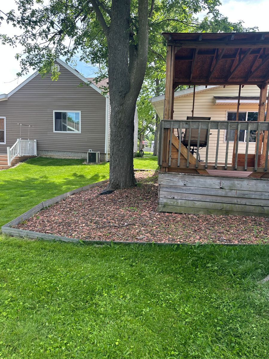 Mulch Installation for OT Lawn and Landscaping LLC in Carey, OH