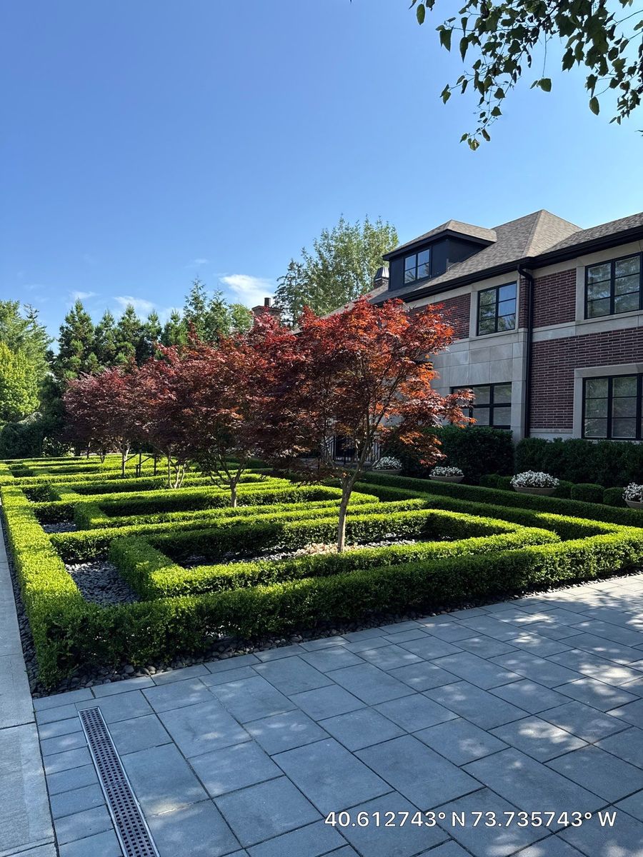 High End Residential Design & Install for Elegant Lawns & Landscaping in Inwood, NY