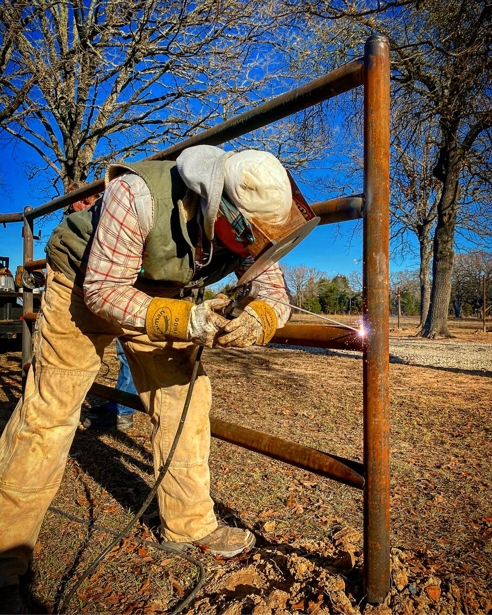 Custom Welding for Deans Welding ClayCee Kjeldgaard in Malakoff, TX