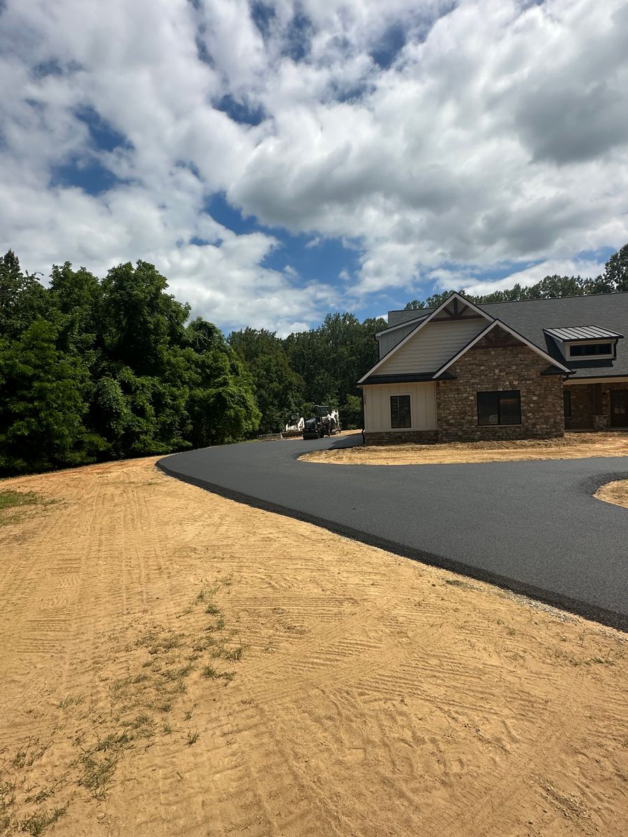 Asphalt Driveways for James R Carter Paving in Roanoke, VA