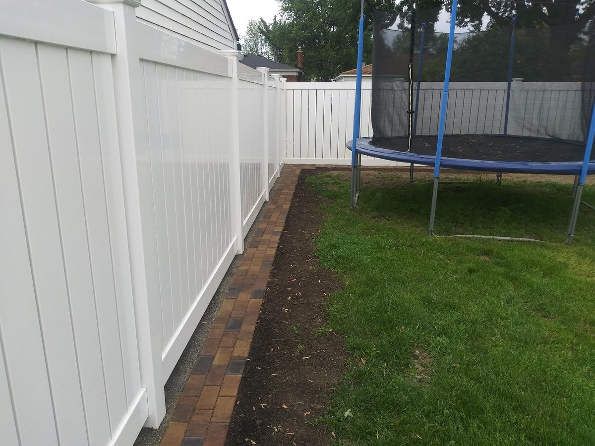 Walkways & Driveway & Fence Skirting for Humphries Hardscape - Pavers and Landscaping in Wyandotte, MI