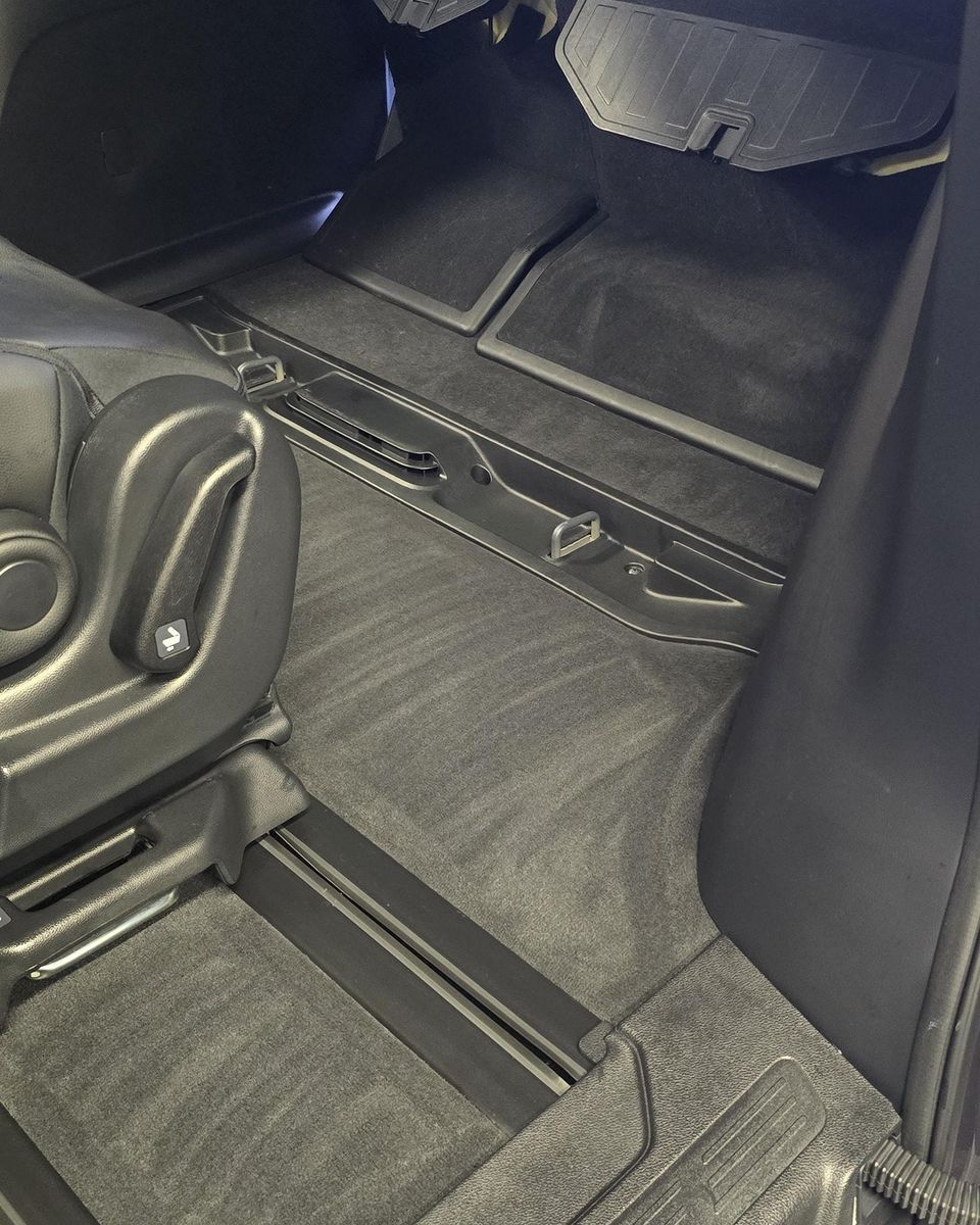 Full Detail Service for Luxury Auto Detail in Peoria, IL