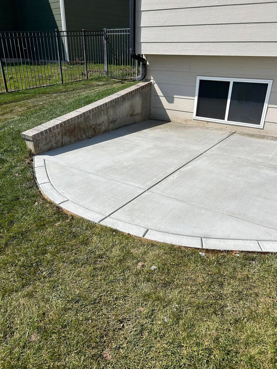 Commercial Concrete for Twisted Ridge Construction LLC in Cheney, KS