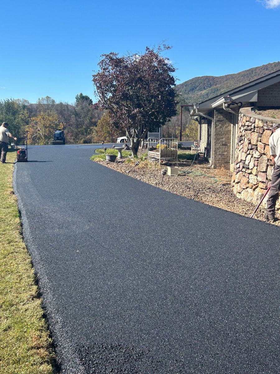 Sealcoating for James R Carter Paving in Roanoke, VA