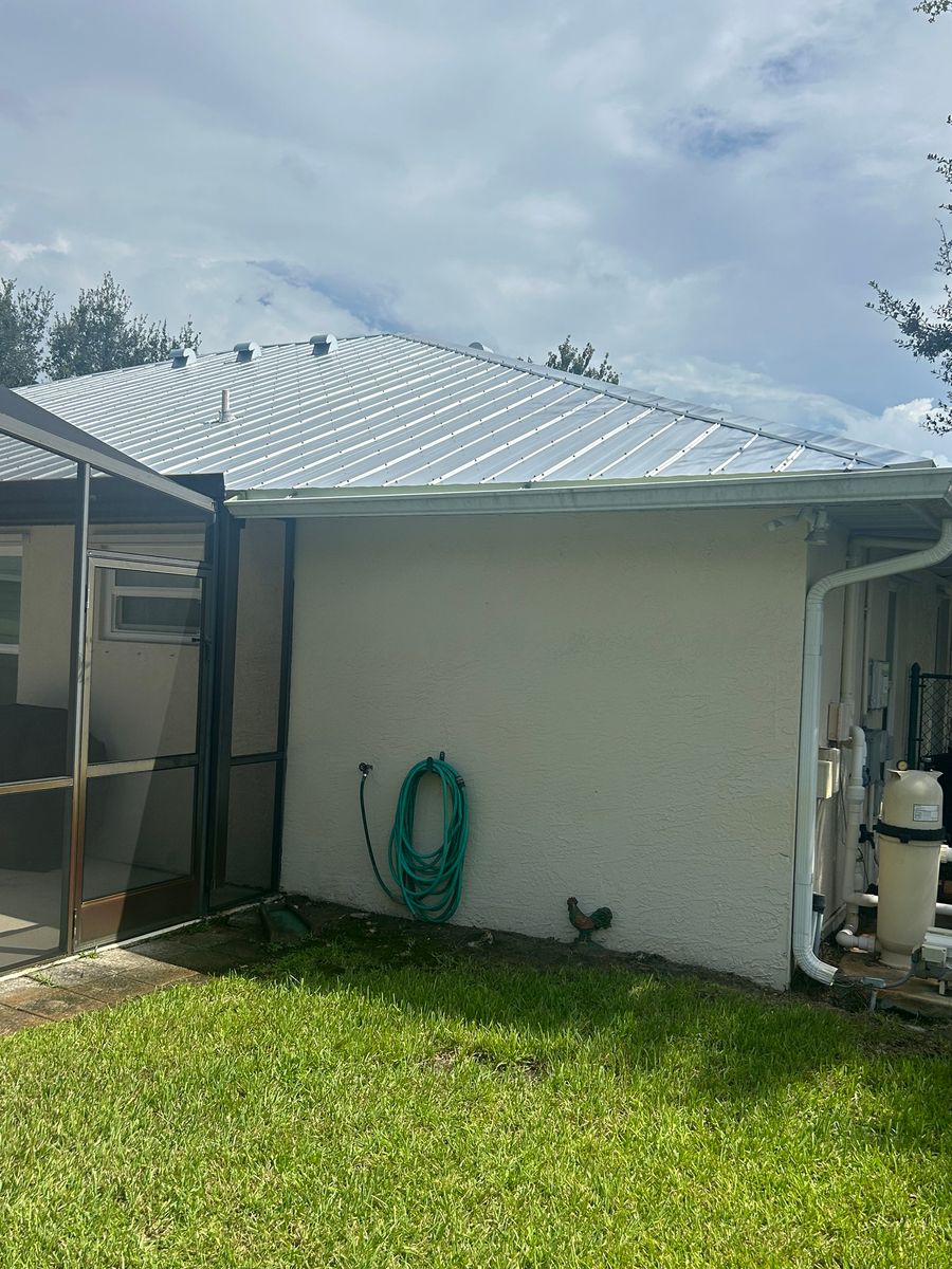 Metal Roof for Ridgecap Roofing in Port St. Lucie, FL