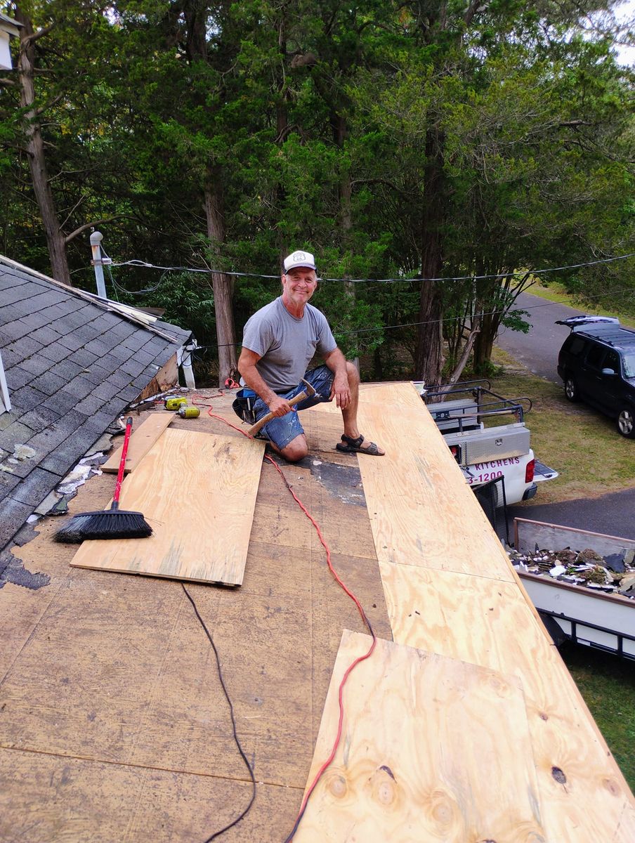 Roofing Installation for Under Construction, LLC in Ventnor City, NJ