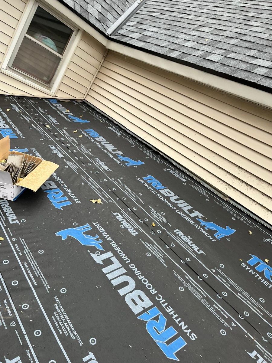 Roofing Replacement for Full Roof Replacement and Repairs & Seamless Guttering in Saint Joseph, MO