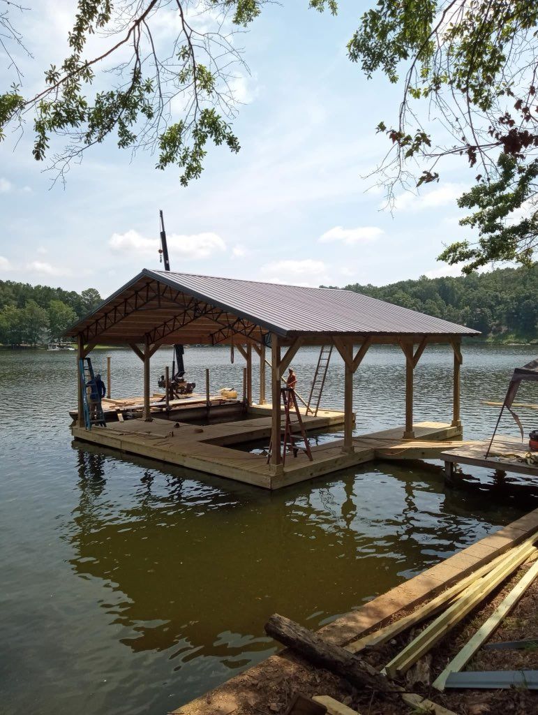 Boat Docks for G’s Construction in Seale, AL