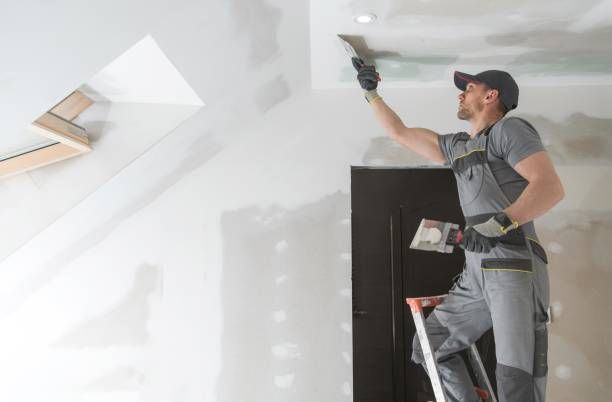 Drywall Repair for Omni Building Maintenance in 250 Patterson Rd, Kelowna, BC