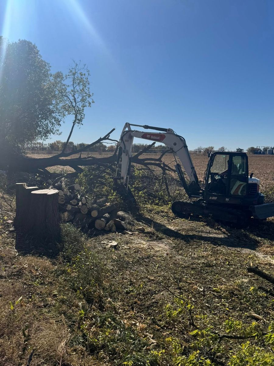 Residential & Commercial Excavation for HDE Services LLC in Grand Island, NE