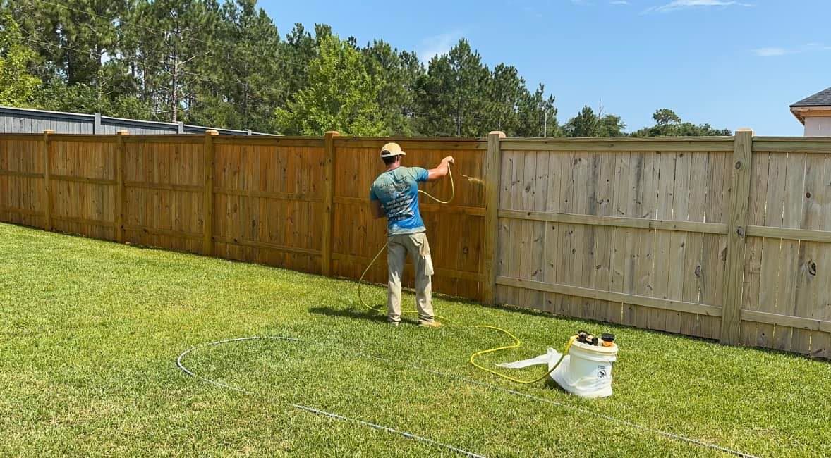 Fence Staining for Frontline Woodcare, LLC in Robertsdale, AL