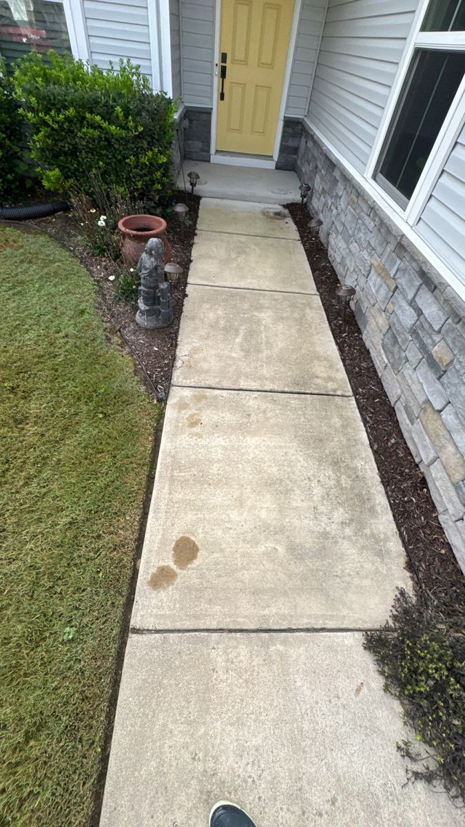 Gutter Cleaning for Prime Time Pressure Washing & Roof Cleaning in Moyock, NC