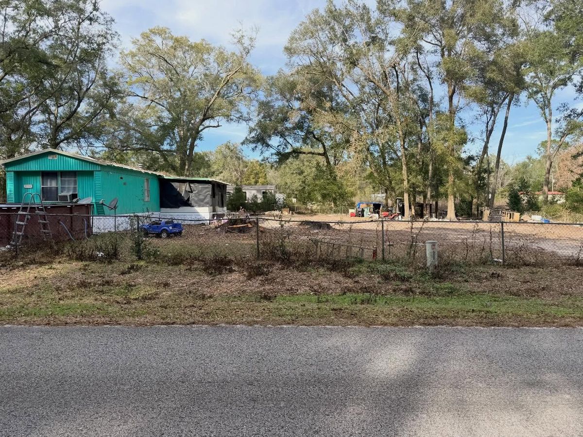 Tree Trimming & Removal for J & E Land Clearing, LLC. in Dunnellon, FL