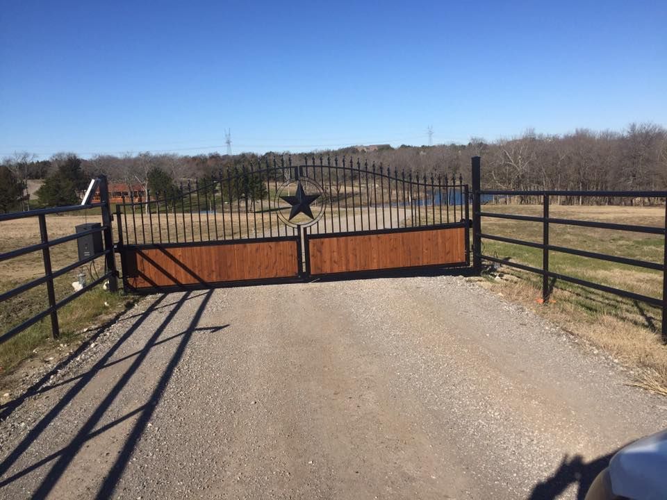 Gate Installation and Repair for Faith Fence and Fabrication Inc. in Gunter, TX