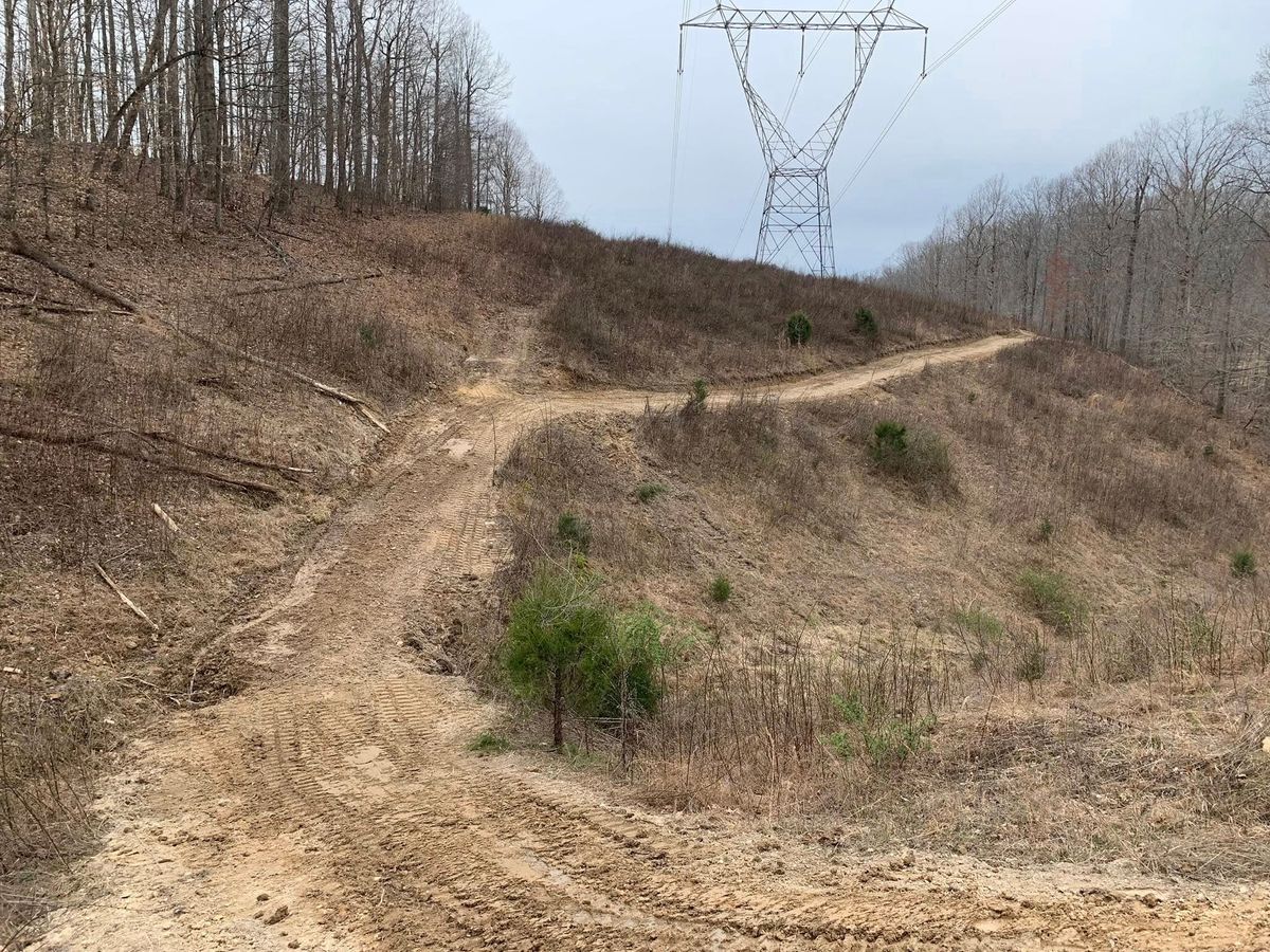 Excavation for Oaks Excavating in Lyles, TN
