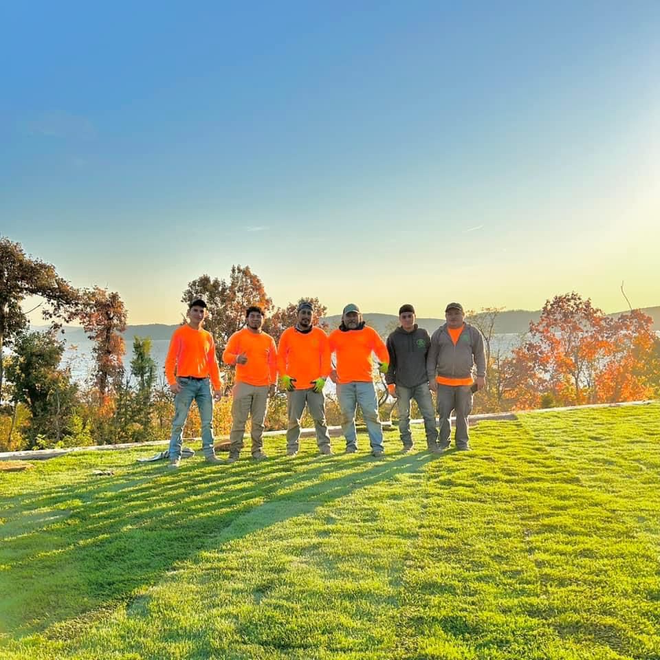 Shrub Trimming for Zaldivar’s Lawn Care INC  in Peekskill, NY