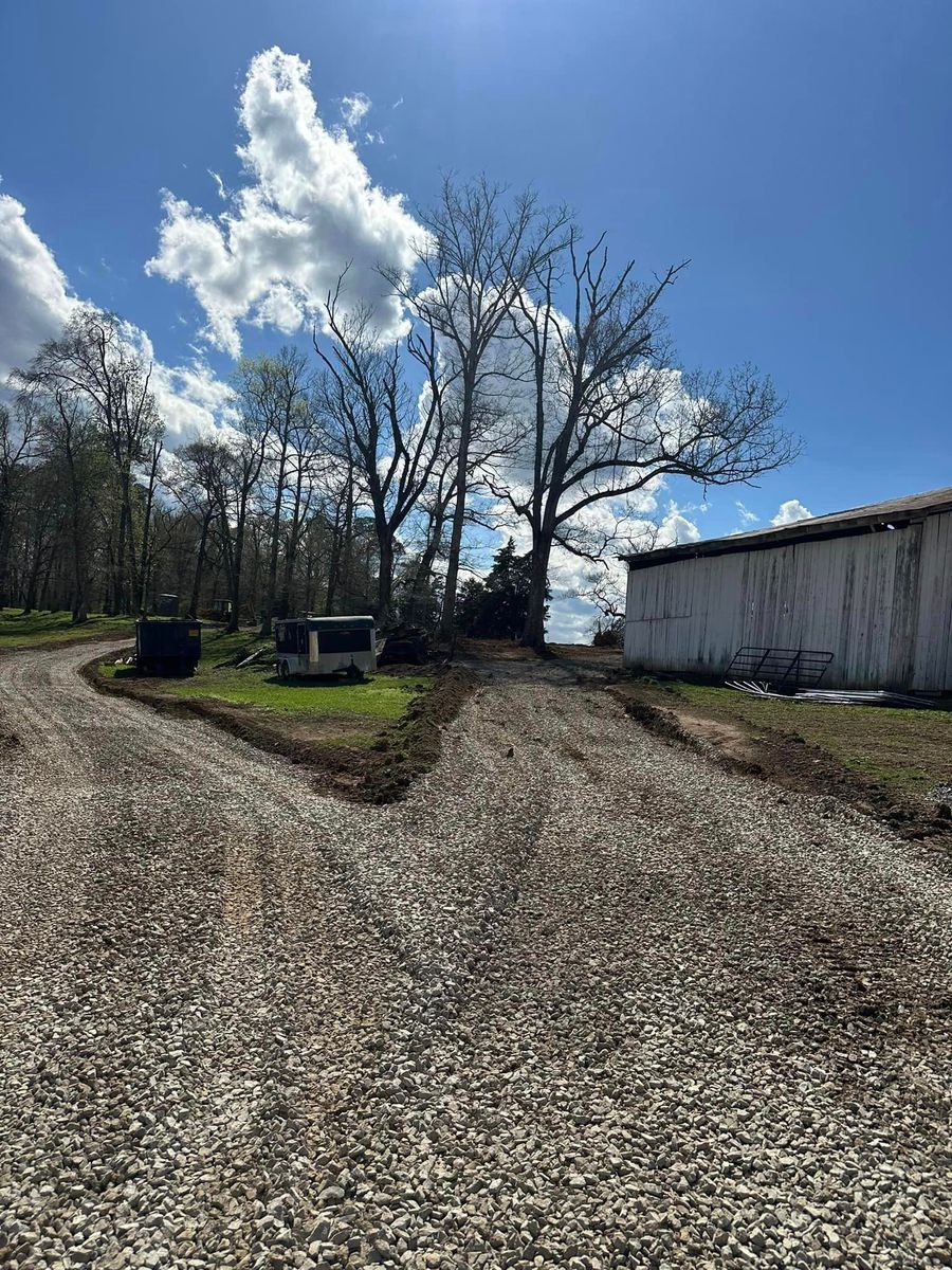 Mulch Installation for Miller Farms Hay & Land Management in Knoxville, TN