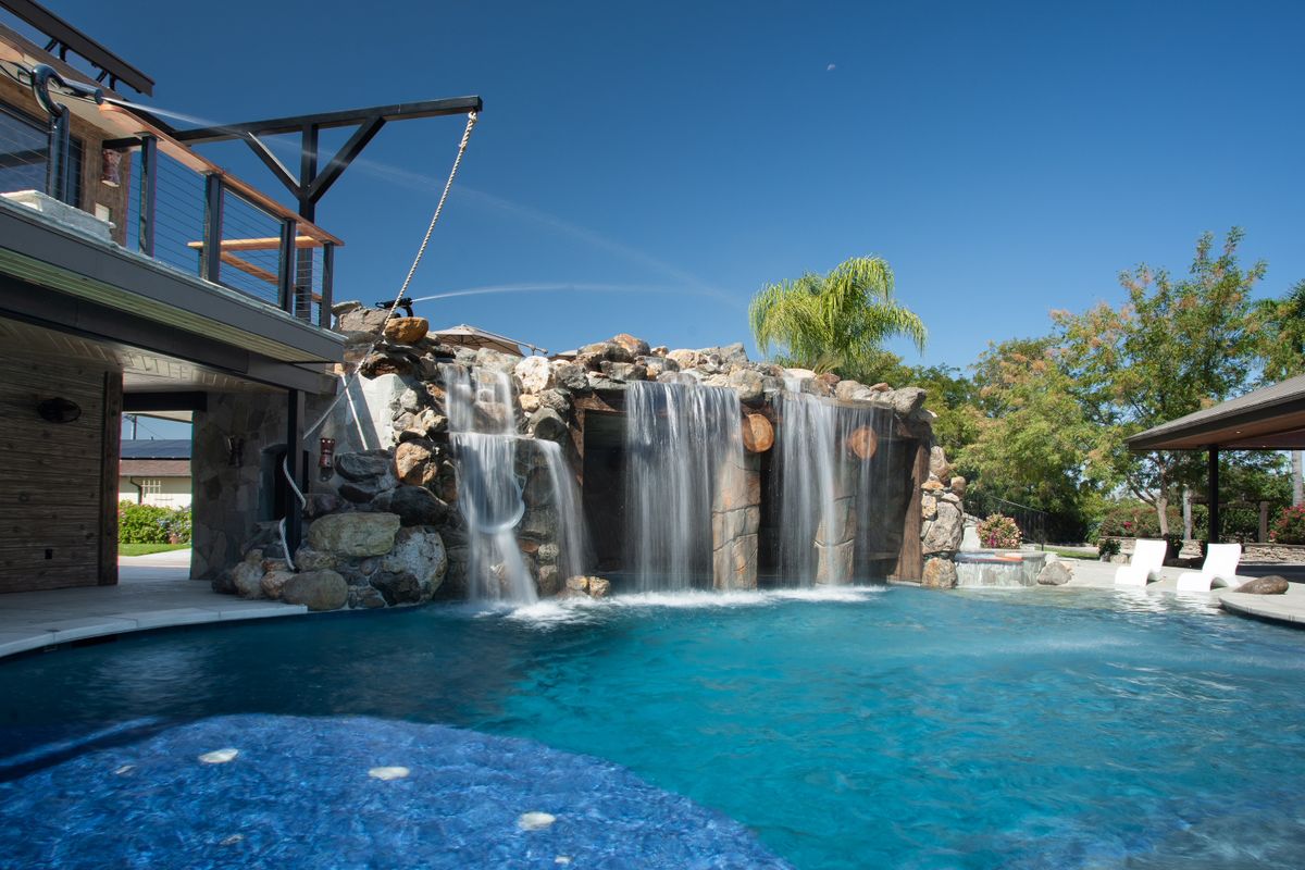 Custom Pool Construction for Western Pools Inc in Marysville, CA