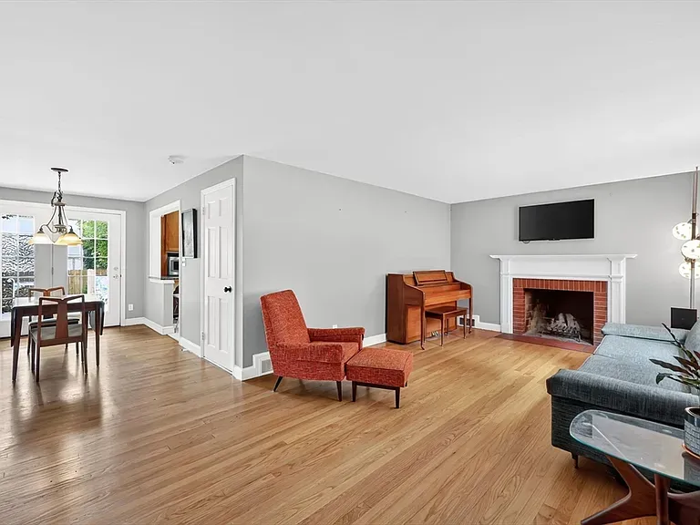 For Sale: 94 Fenimore blvd Springfield mass for Nelson Foss - Realtor in Connecticut, CT