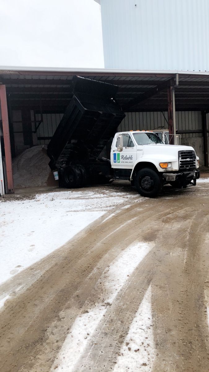 Commercial Snow Service and Ice Management for Reliable Landscape in Monclova, OH