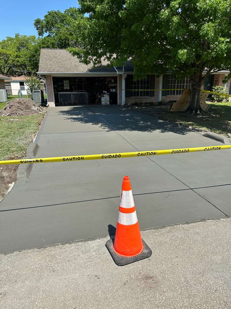 Driveways for BigTex Concrete Construction in Houston, TX