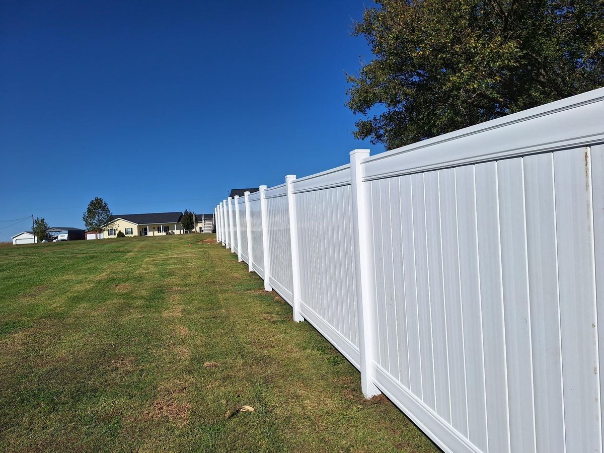 Fence Installation for Apex Fence in Henderson, KY