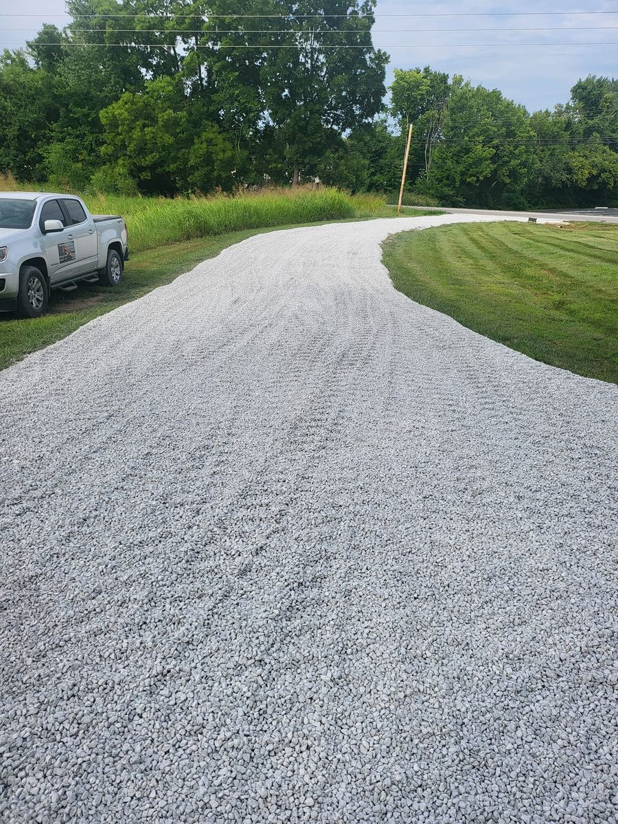 Roadbeds for Kelly’s Excavating and Dirt Work in Kansas City,, MO