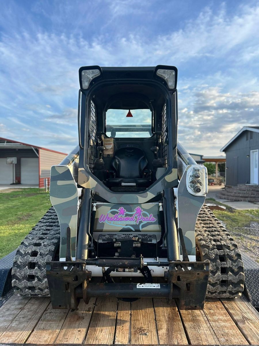 Excavation for Westbound Pools & Construction in Mustang, OK