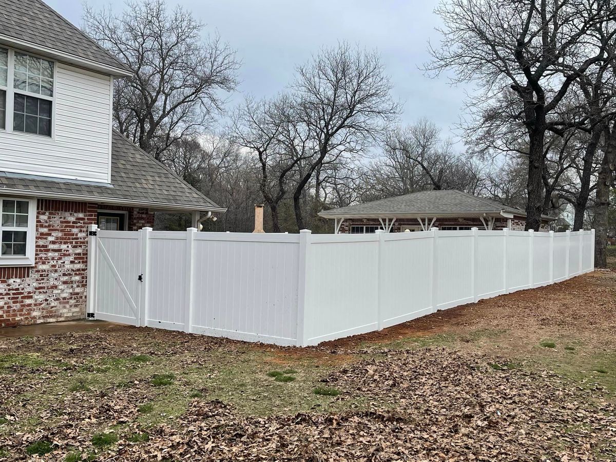 Fence Installation for MD Contractors and Construction LLC in Henryetta, Oklahoma