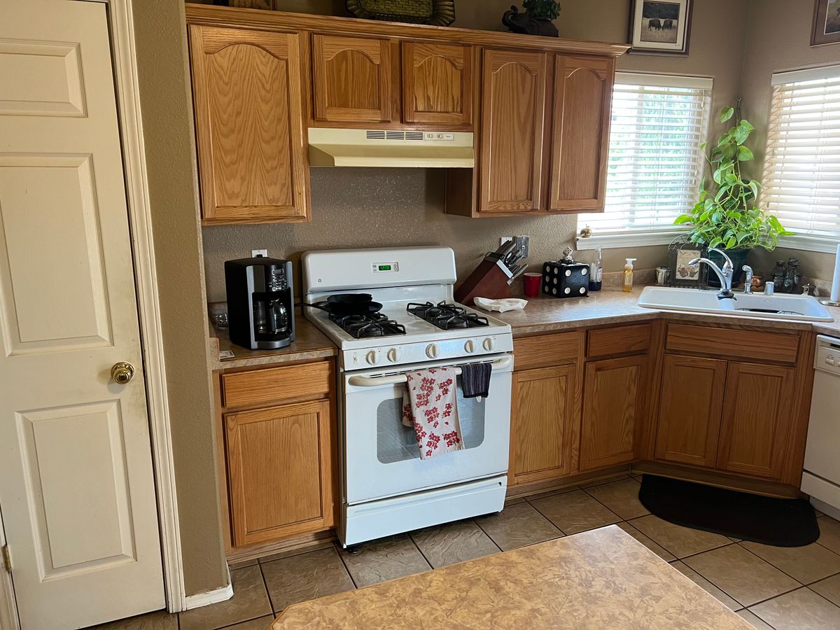 Kitchen and Cabinet Refinishing for In Shine Painting in Albuquerque, NM
