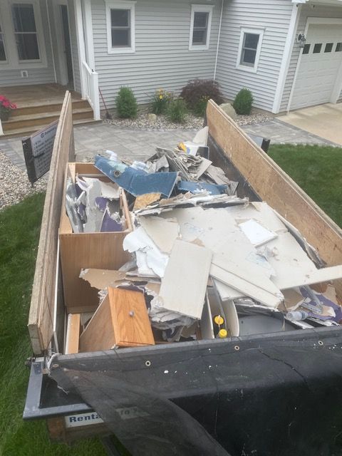 Construction Dumpster Rentals for LP Dumpsters LLC in Galesburg, MI