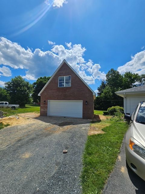 Garages for Excel Contracting in Queenstown, MD